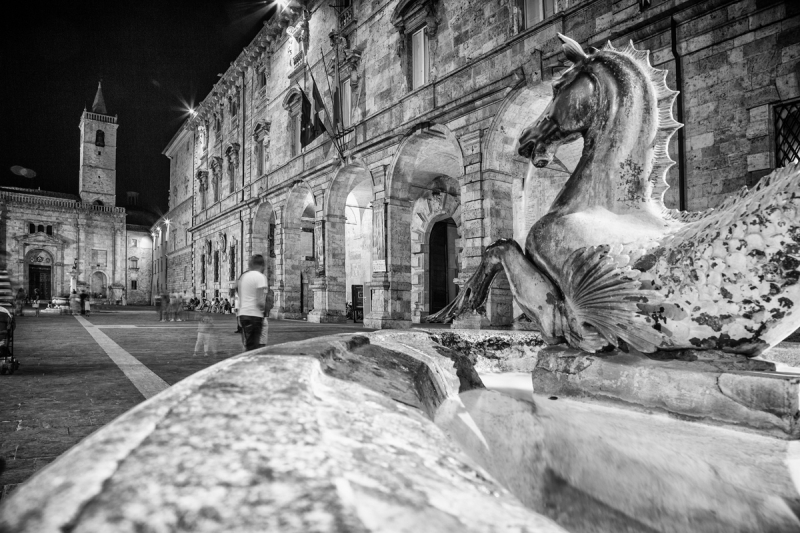 Clicca per l'immagine full size
