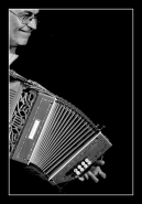 Nome File=fisarmonica_day.jpg
Dimensione File=129KB
Dimensioni=558x800
Data aggiunta=Giu 28, 2007 fisarmonica_day.jpg