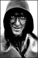 Nome File=mad-maxa.jpg
Dimensione File=231KB
Dimensioni=603x900
Data aggiunta=Apr 03, 2008 mad-maxa.jpg