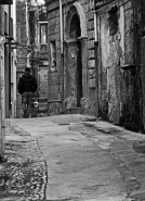 Nome File=vicoli_e_viandanti.jpg
Dimensione File=324KB
Dimensioni=656x900
Data aggiunta=Gen 18, 2011 vicoli_e_viandanti.jpg