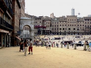 Nome File=La_Piazza_dopo_il_Palio.JPG
Dimensione File=312KB
Dimensioni=800x600
Data aggiunta=Set 12, 2007 La_Piazza_dopo_il_Palio.JPG