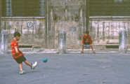 Nome File=Calcio-di-rigore.jpg
Dimensione File=231KB
Dimensioni=800x521
Data aggiunta=Set 22, 2007 Calcio-di-rigore.jpg