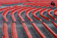 Nome File=red_chairs.jpg
Dimensione File=372KB
Dimensioni=800x536
Data aggiunta=Apr 25, 2008 red_chairs.jpg