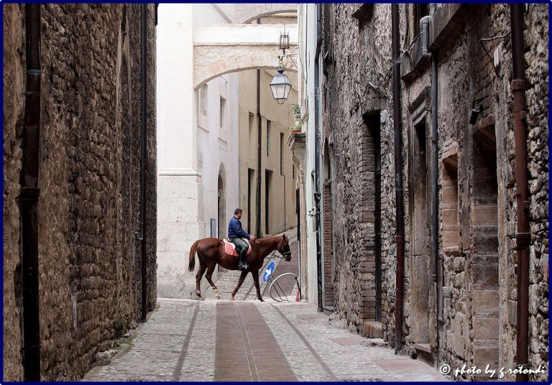 Clicca per l'immagine full size