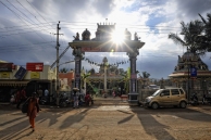 Nome File=Ganesha_Temple.jpg
Dimensione File=241KB
Dimensioni=1000x665
Data aggiunta=Ago 23, 2009 Ganesha_Temple.jpg