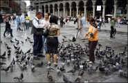 Nome File=Piazza_del_Duomo.jpg
Dimensione File=220KB
Dimensioni=900x593
Data aggiunta=Gen 25, 2008 Piazza_del_Duomo.jpg