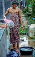 The_laundress_.jpg The_laundress_.jpg