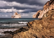 un paesaggio marino in una vecchia foto della mia Sardegna

[img]http://www.micromosso.com/immagini/staff.jpg[/img]