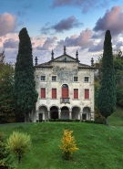 Nome File=villa_degli_Armeni_MM_.jpg
Dimensione File=488KB
Dimensioni=800x1093
Data aggiunta=Nov 13, 2023 villa_degli_Armeni_MM_.jpg
