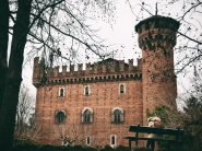 Nome File=Valentino,_ragazza__seduta_e_castello_1.jpg
Dimensione File=545KB
Dimensioni=1024x764
Data aggiunta=Feb 02, 2022 Valentino,_ragazza__seduta_e_castello_1.jpg