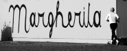 Nome File=margherita-bn--rid.jpg
Dimensione File=172KB
Dimensioni=950x386
Data aggiunta=Apr 20, 2008 margherita-bn--rid.jpg