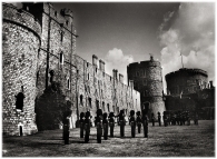 Nome File=windsor-cambio-della-guardi.jpg
Dimensione File=393KB
Dimensioni=800x588
Data aggiunta=Giu 10, 2009 windsor-cambio-della-guardi.jpg