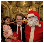 Nome File=1_natale_zingari.jpg
Dimensione File=237KB
Dimensioni=800x787
Data aggiunta=Giu 27, 2008 1_natale_zingari.jpg