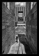 Nome File=trincee_metropolitane.jpg
Dimensione File=228KB
Dimensioni=555x800
Data aggiunta=Giu 02, 2009 trincee_metropolitane.jpg