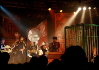 Nome File=Capossela.jpg
Dimensione File=249KB
Dimensioni=800x568
Data aggiunta=Mar 29, 2009 Capossela.jpg