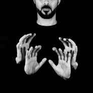 Nome File=Double_hands.jpg
Dimensione File=293KB
Dimensioni=1000x1000
Data aggiunta=Mag 07, 2013 Double_hands.jpg