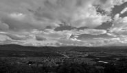 Nome File=Panoramica_senza_titolog1BeN.jpg
Dimensione File=304KB
Dimensioni=900x524
Data aggiunta=Lug 25, 2010 Panoramica_senza_titolog1BeN.jpg