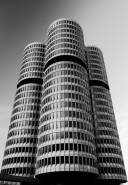 Nome File=Bmw_Museum_-_DSC_4969_DxO_BW_1200px.jpg
Dimensione File=320KB
Dimensioni=834x1200
Data aggiunta=Feb 10, 2019 Bmw_Museum_-_DSC_4969_DxO_BW_1200px.jpg