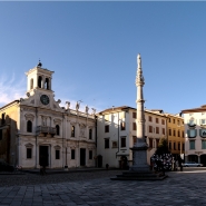 Nome File=Le_ore_della_città _9_vsmall.jpg
Dimensione File=191KB
Dimensioni=1024x1024
Data aggiunta=Gen 04, 2011 Le_ore_della_città _9_vsmall.jpg