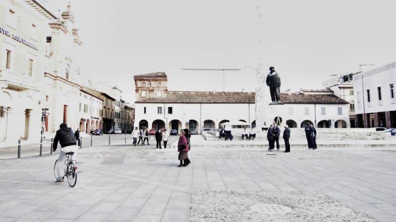 Clicca per l'immagine full size