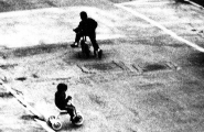 Nome File=giornifelici.JPG
Dimensione File=242KB
Dimensioni=1024x666
Data aggiunta=Apr 06, 2010 giornifelici.JPG