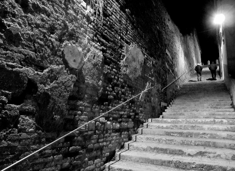 Clicca per l'immagine full size