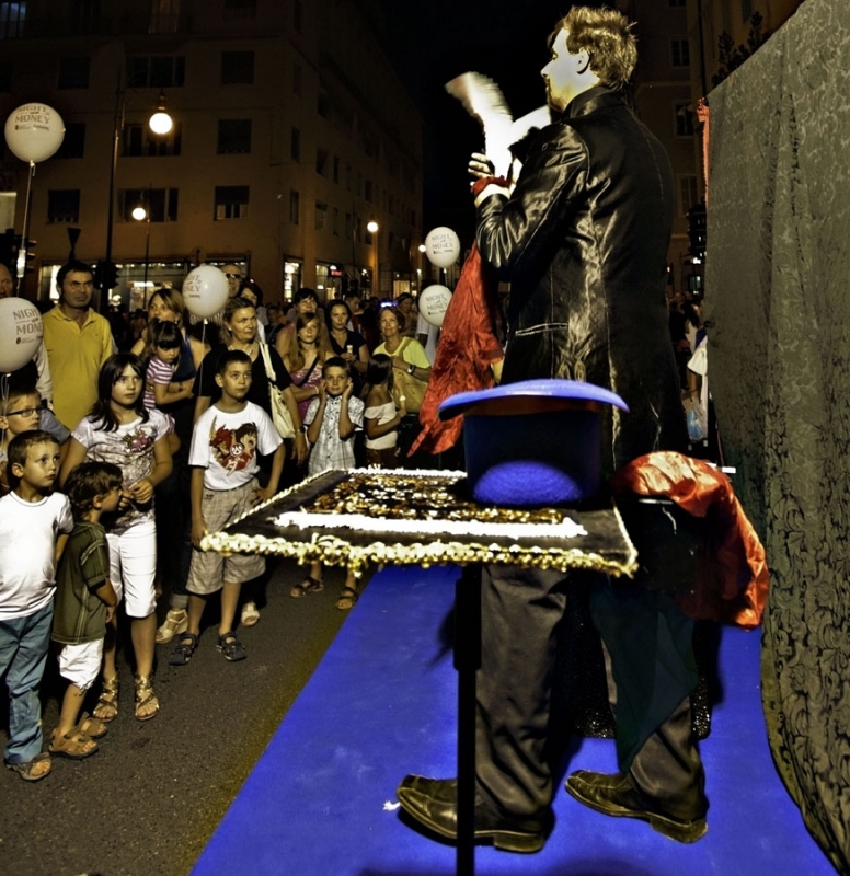 Clicca per l'immagine full size