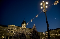 Nome File=NATALE_IN_PIAZZA_2.jpg
Dimensione File=285KB
Dimensioni=900x599
Data aggiunta=Dic 21, 2009 NATALE_IN_PIAZZA_2.jpg