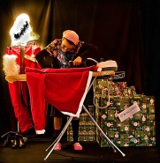 Nome File=LA-BEFANA-CHE-STIRA.jpg
Dimensione File=94KB
Dimensioni=800x815
Data aggiunta=Dic 23, 2011 LA-BEFANA-CHE-STIRA.jpg