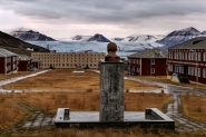 PYRAMIDEN.jpg