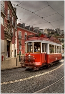 tram_rosso_dell_Alfama.jpg