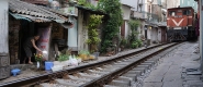 Saro-Di-Bartolo-vietnam-asia-train-tracks-railway-hanoi-.jpg