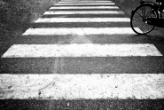 Nome File=Bici_strisce_uscita_scena__MM_c.jpg
Dimensione File=378KB
Dimensioni=900x608
Data aggiunta=Mag 18, 2011 Bici_strisce_uscita_scena__MM_c.jpg