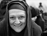 Nome File=middleages_woman.jpg
Dimensione File=455KB
Dimensioni=900x693
Data aggiunta=Gen 21, 2012 middleages_woman.jpg