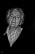 Nome File=nonna2.jpg
Dimensione File=216KB
Dimensioni=598x900
Data aggiunta=Ago 30, 2012 nonna2.jpg