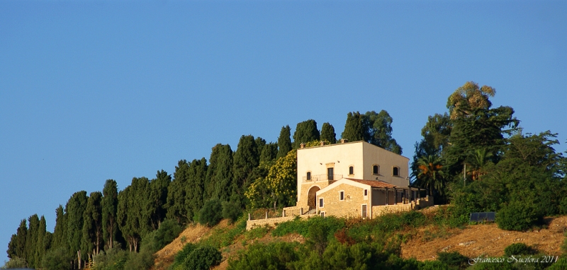 Clicca per l'immagine full size