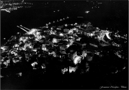 Nome File=Taormina-di-notte.jpg
Dimensione File=399KB
Dimensioni=1142x797
Data aggiunta=Set 24, 2012 Taormina-di-notte.jpg