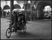 Nome File=taxis_in_the_city.jpg
Dimensione File=413KB
Dimensioni=960x727
Data aggiunta=Mar 10, 2013 taxis_in_the_city.jpg
