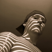 L_UOMO-ZEBRA.jpg L_UOMO-ZEBRA.jpg