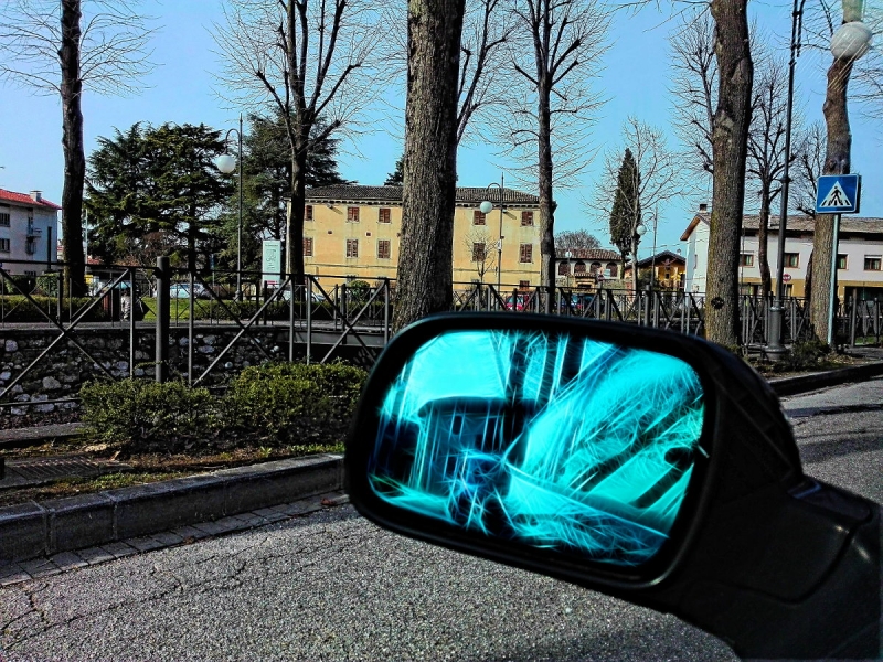 Clicca per l'immagine full size
