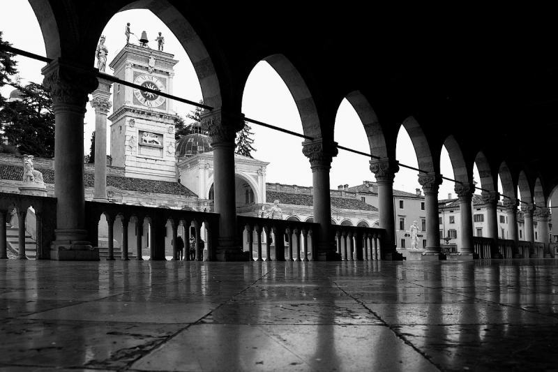 Clicca per l'immagine full size