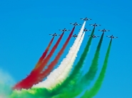 Nome File=FrecceTricolori_106.jpg
Dimensione File=136KB
Dimensioni=1200x900
Data aggiunta=Dic 02, 2014 FrecceTricolori_106.jpg
