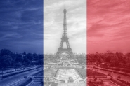 Paris_Eiffel_Paris_01_Bandiera_1200x800.jpg