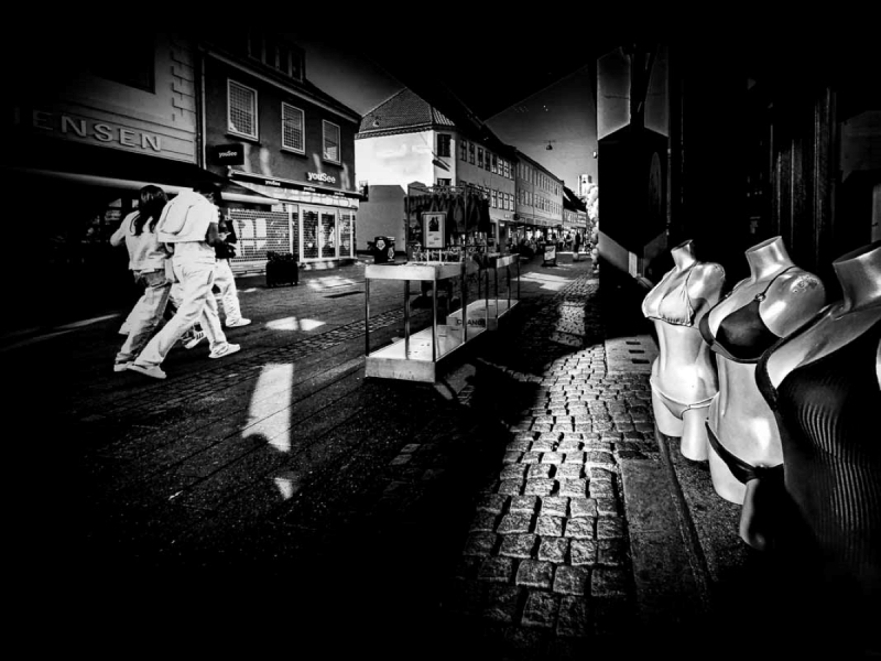 Clicca per l'immagine full size