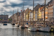 Nome File=nyhavn_i_eftermidag.JPG
Dimensione File=400KB
Dimensioni=800x533
Data aggiunta=Giu 13, 2017 nyhavn_i_eftermidag.JPG