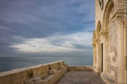 trani_cathedral_seaview-1.JPG