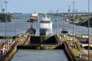 005_Enter_Panama_Canal_Cristobal__1200.jpg