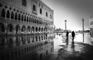 Nome File=Acqua_a_Venezia.jpg
Dimensione File=545KB
Dimensioni=1100x710
Data aggiunta=Dic 15, 2016 Acqua_a_Venezia.jpg