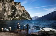 Giochi_sul_lago.jpg Giochi_sul_lago.jpg
