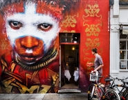 Nome File=London_-_Street_Art_.jpg
Dimensione File=502KB
Dimensioni=1024x803
Data aggiunta=Ago 20, 2017 London_-_Street_Art_.jpg